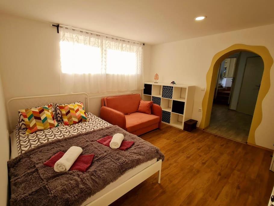 Apartma Juli Zirovnica Bagian luar foto